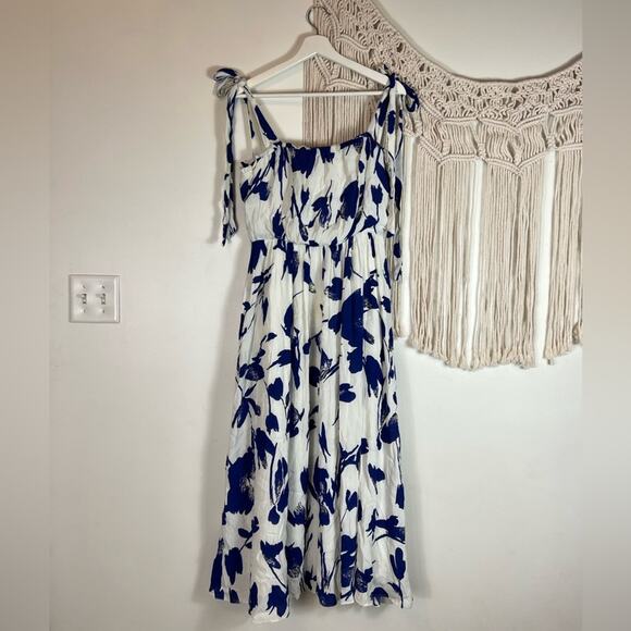 Jason Wu Dresses & Skirts - Womens Jason Wu Blue/White Midi Floral Dress Size 4 tie strap printed